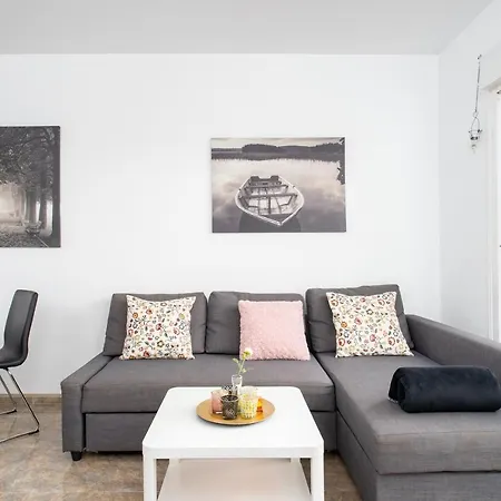 Appartement Penthouse In By Costarentals - Ref 09 *