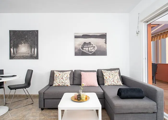 Appartement Penthouse In By Costarentals - Ref 09 *